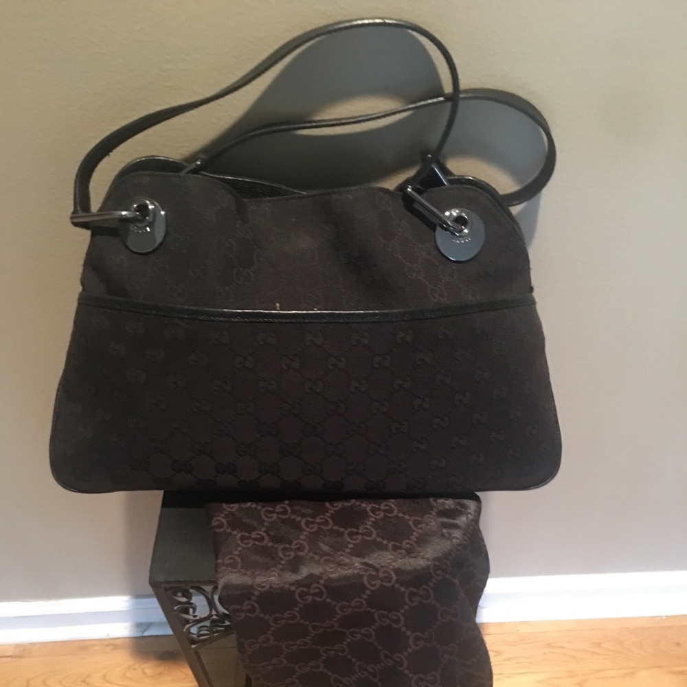 Black GG Canvas leather straps ... Authentic!